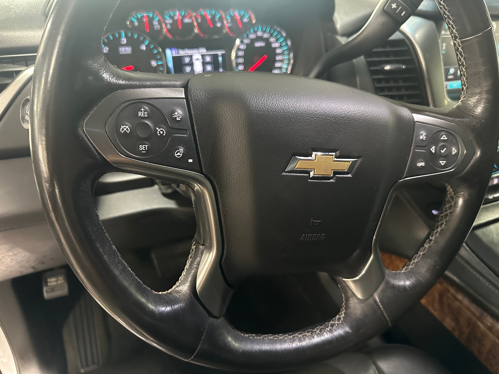 Thumbnail: 2018 Chevrolet Tahoe - 4