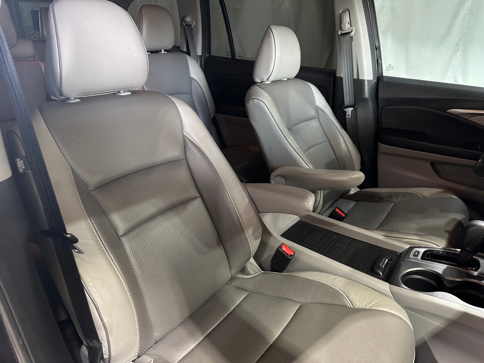 Thumbnail: 2019 Honda Pilot - 2