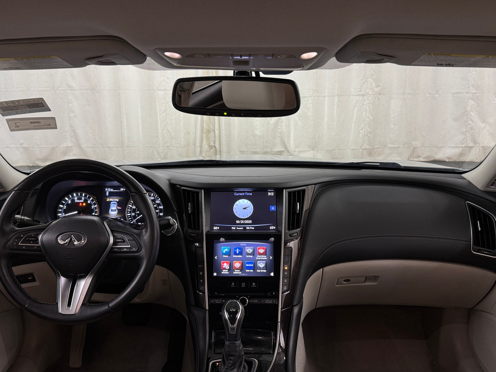 Thumbnail: 2019 INFINITI Q50 - 2