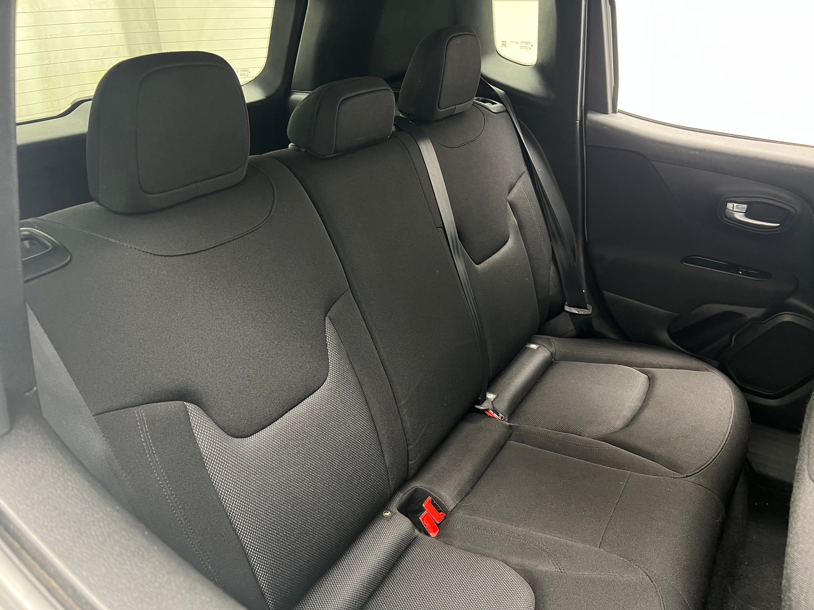 Thumbnail: 2020 Jeep Renegade - 6