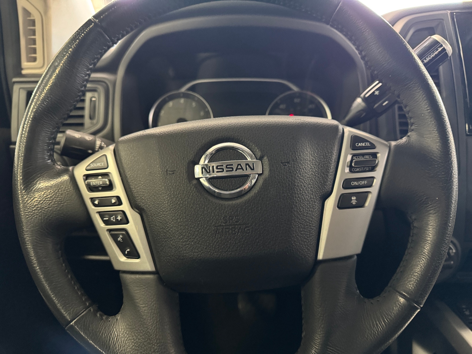 Thumbnail: 2022 Nissan Titan - 5