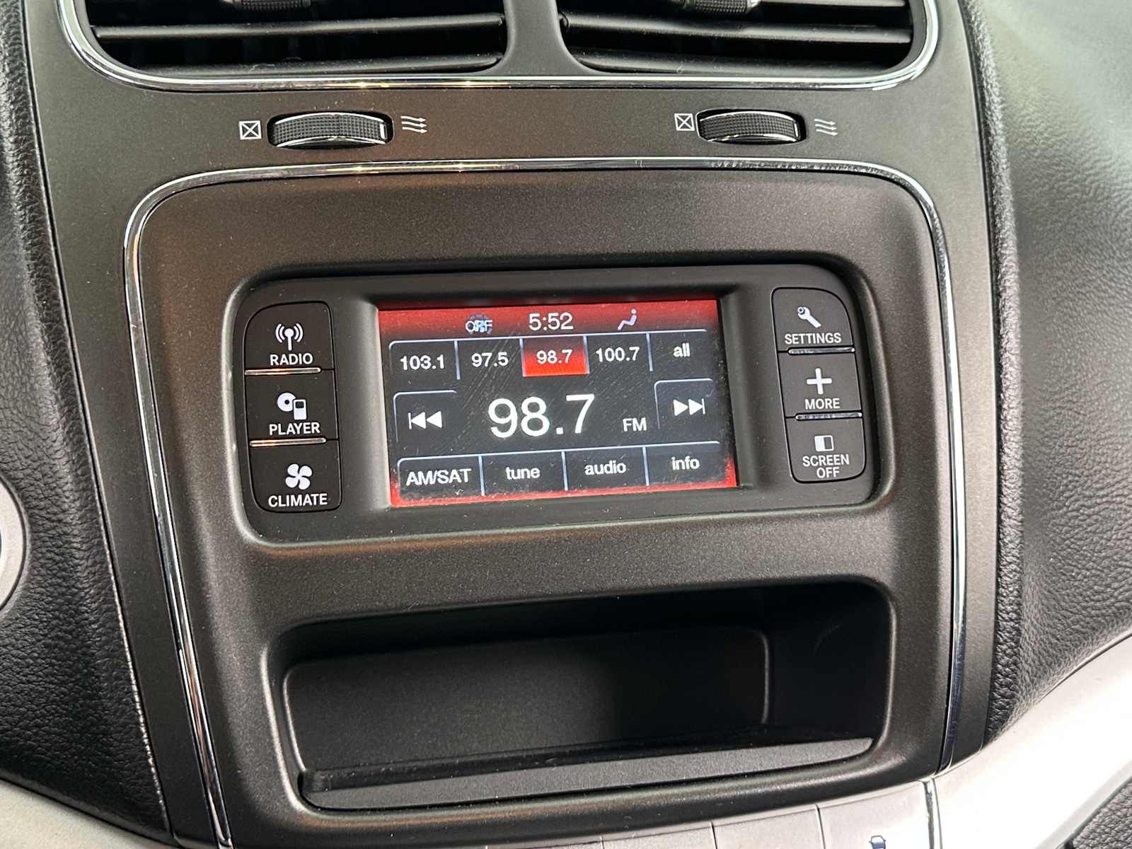 Thumbnail: 2019 Dodge Journey - 4