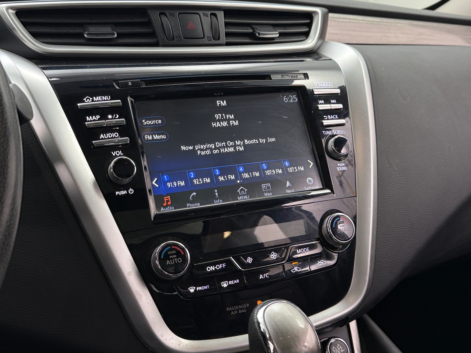 Thumbnail: 2017 Nissan Murano - 3