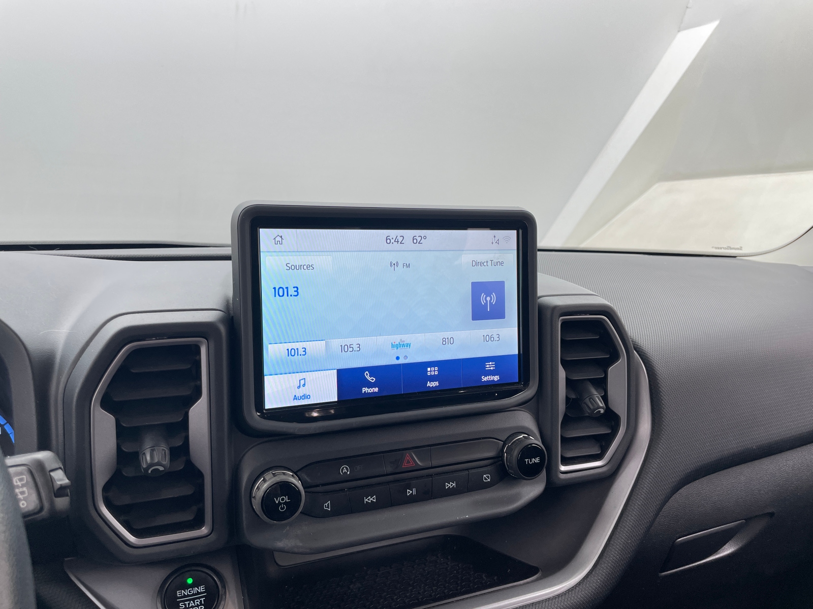 Thumbnail: 2021 Ford Bronco Sport - 4