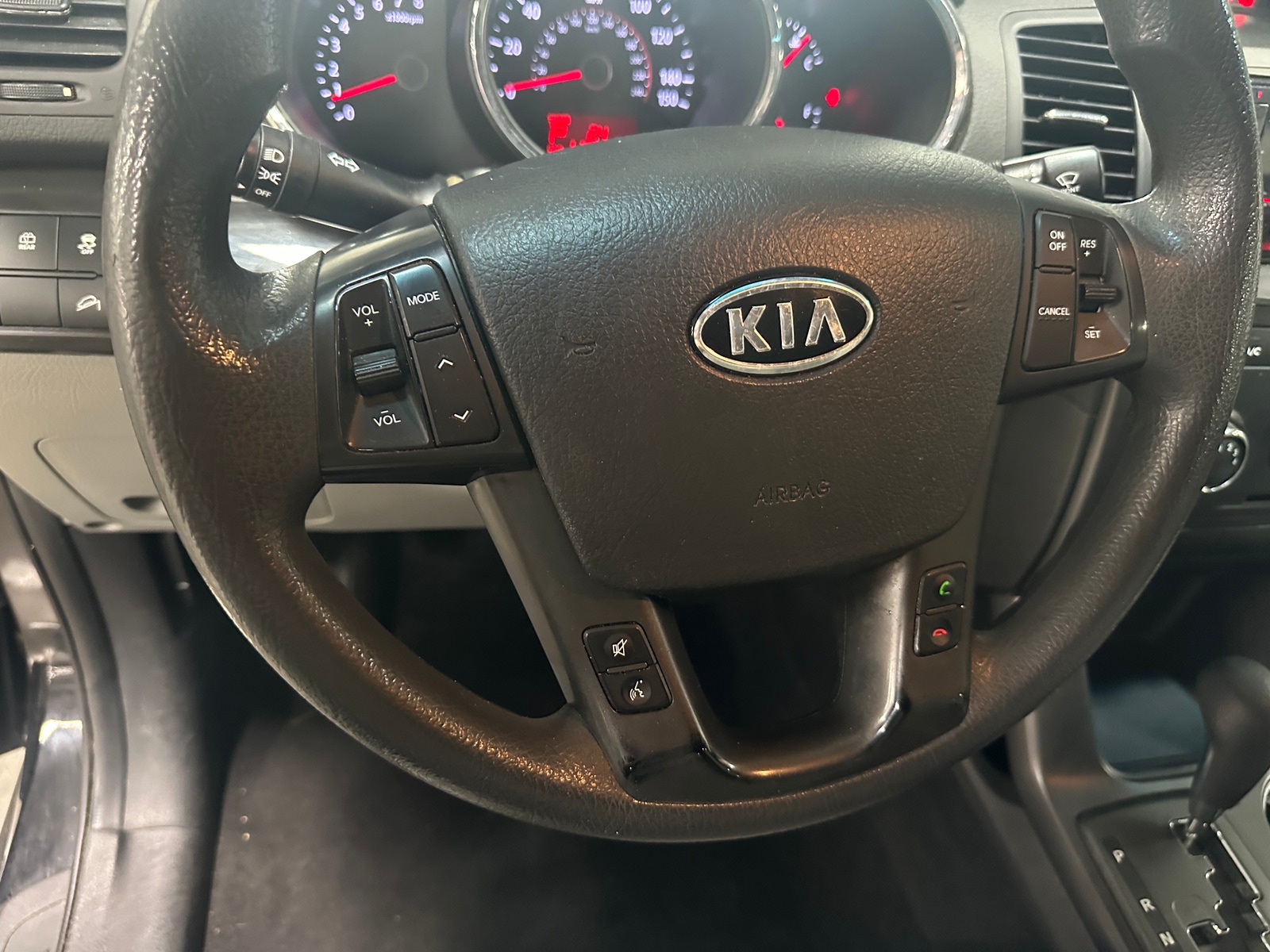 Thumbnail: 2013 Kia Sorento - 5