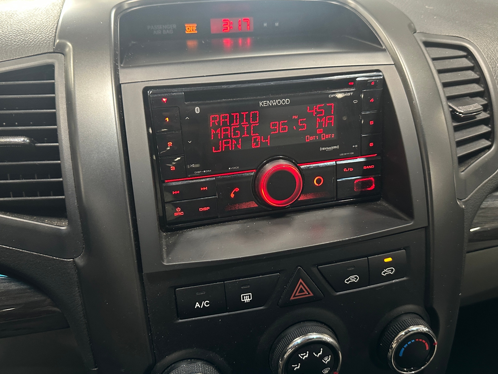 Thumbnail: 2013 Kia Sorento - 4
