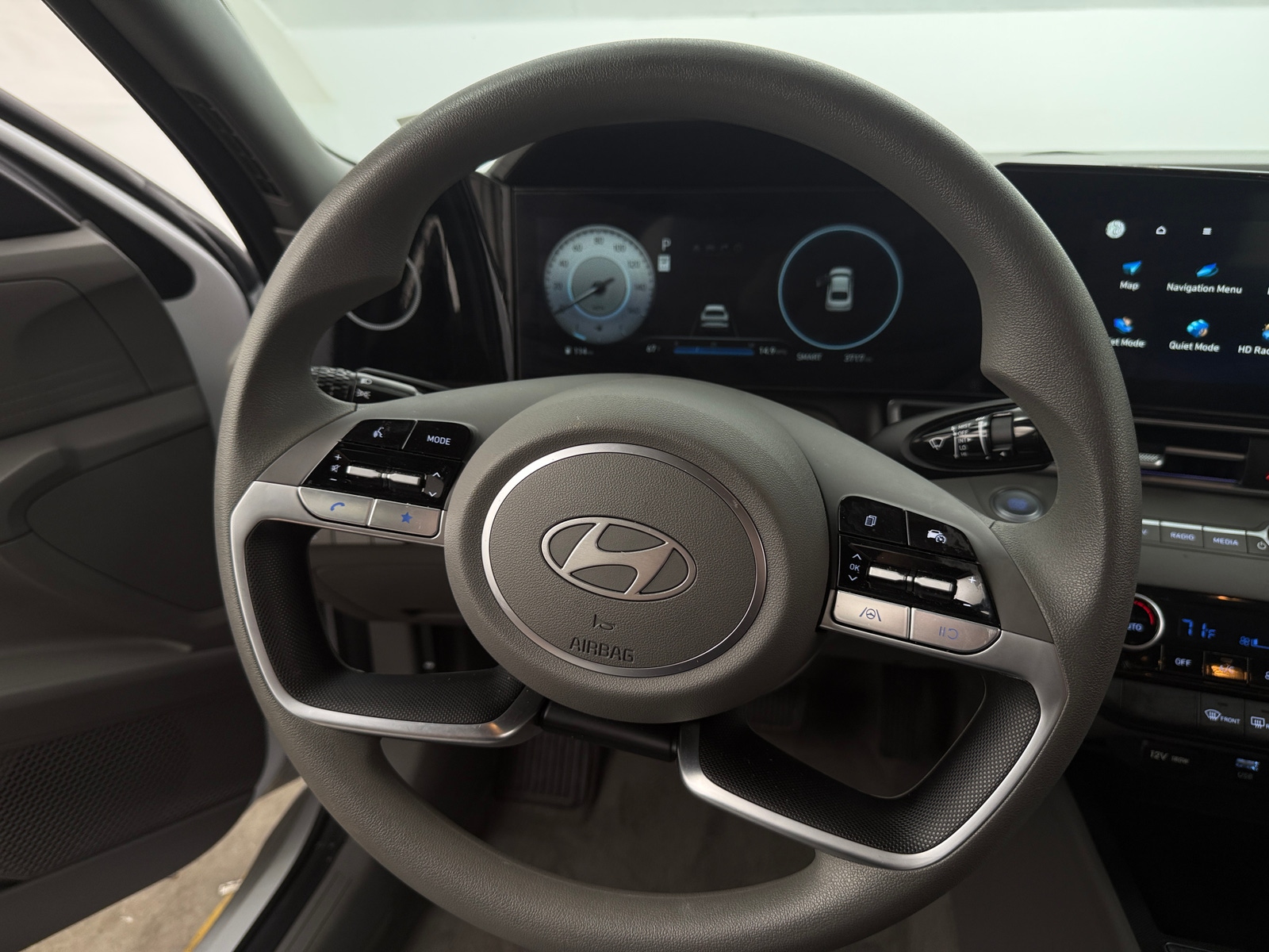 Thumbnail: 2024 Hyundai Elantra - 5