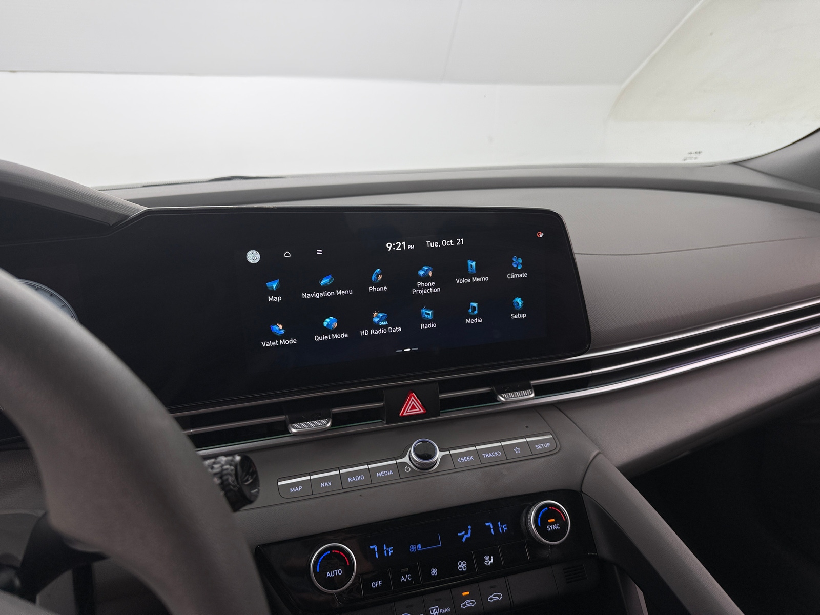 Thumbnail: 2024 Hyundai Elantra - 4