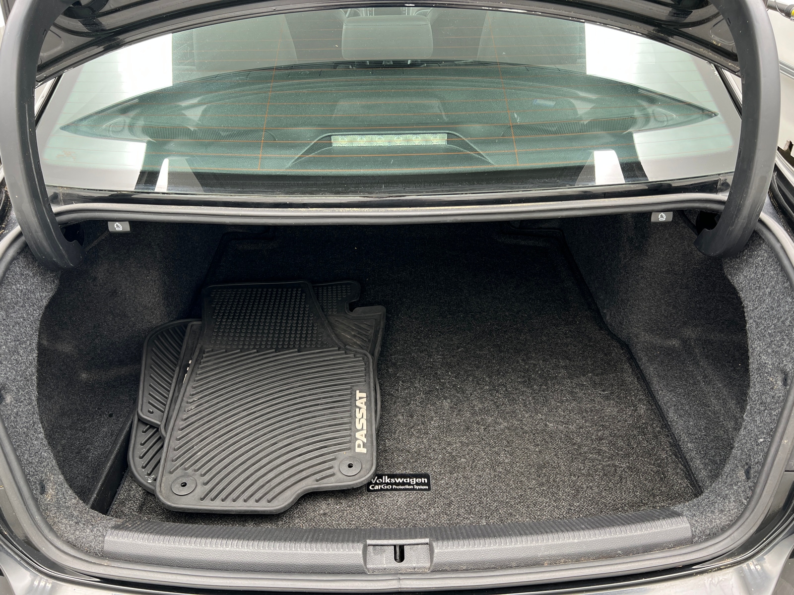 Thumbnail: 2015 Volkswagen Passat - 6