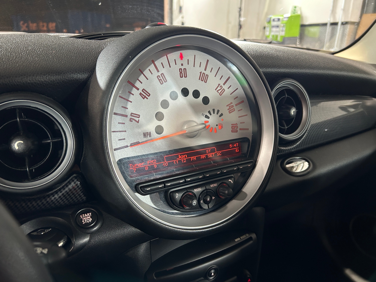 Thumbnail: 2013 MINI Cooper Hardtop - 3