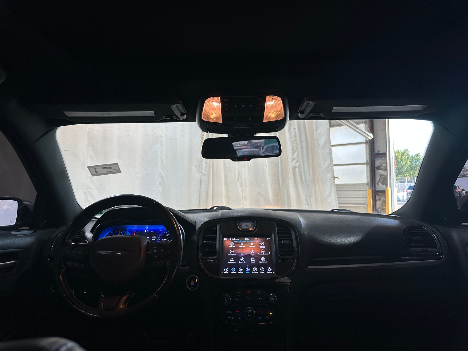 Thumbnail: 2022 Chrysler 300 - 2