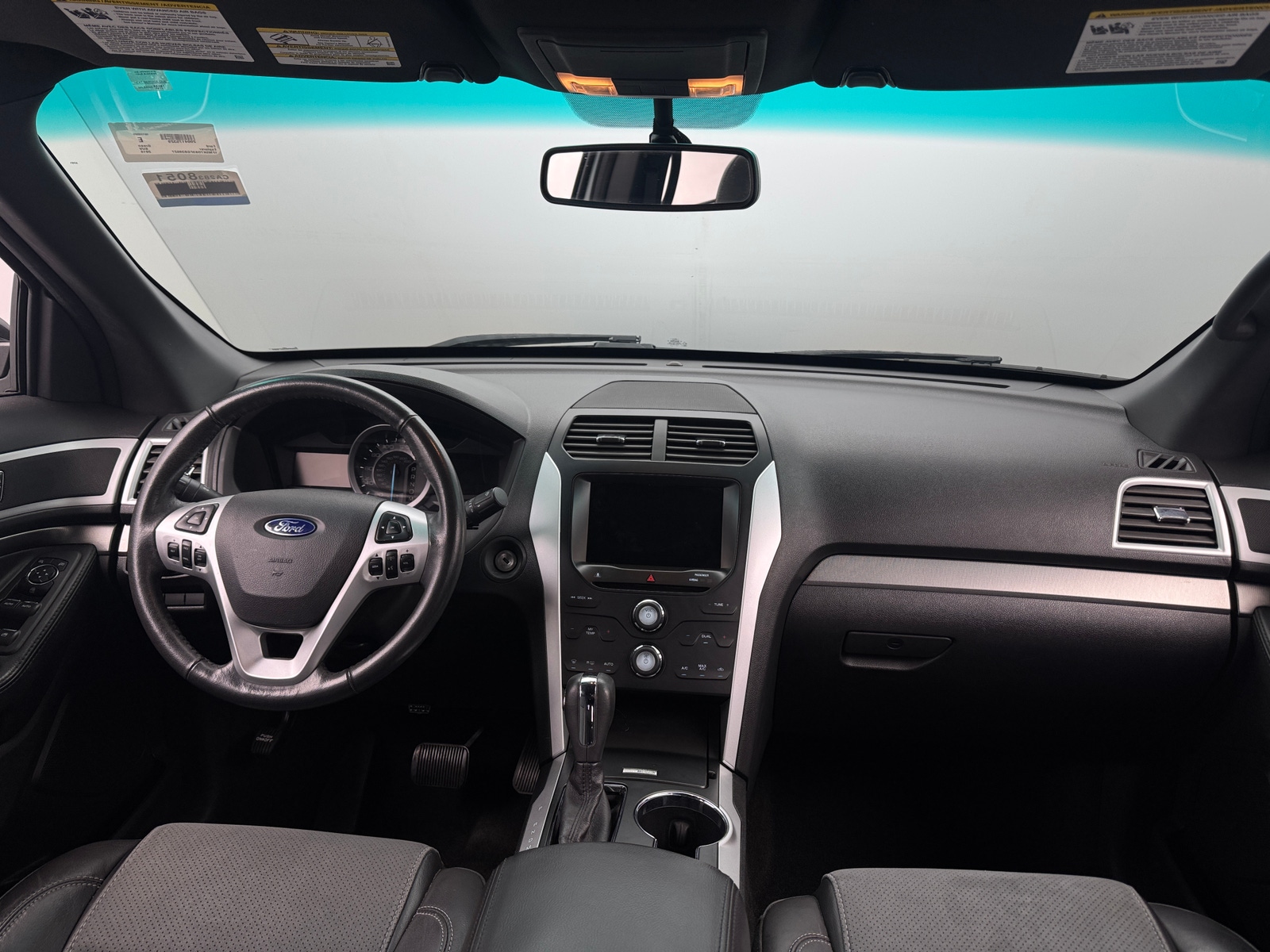 Thumbnail: 2015 Ford Explorer - 3
