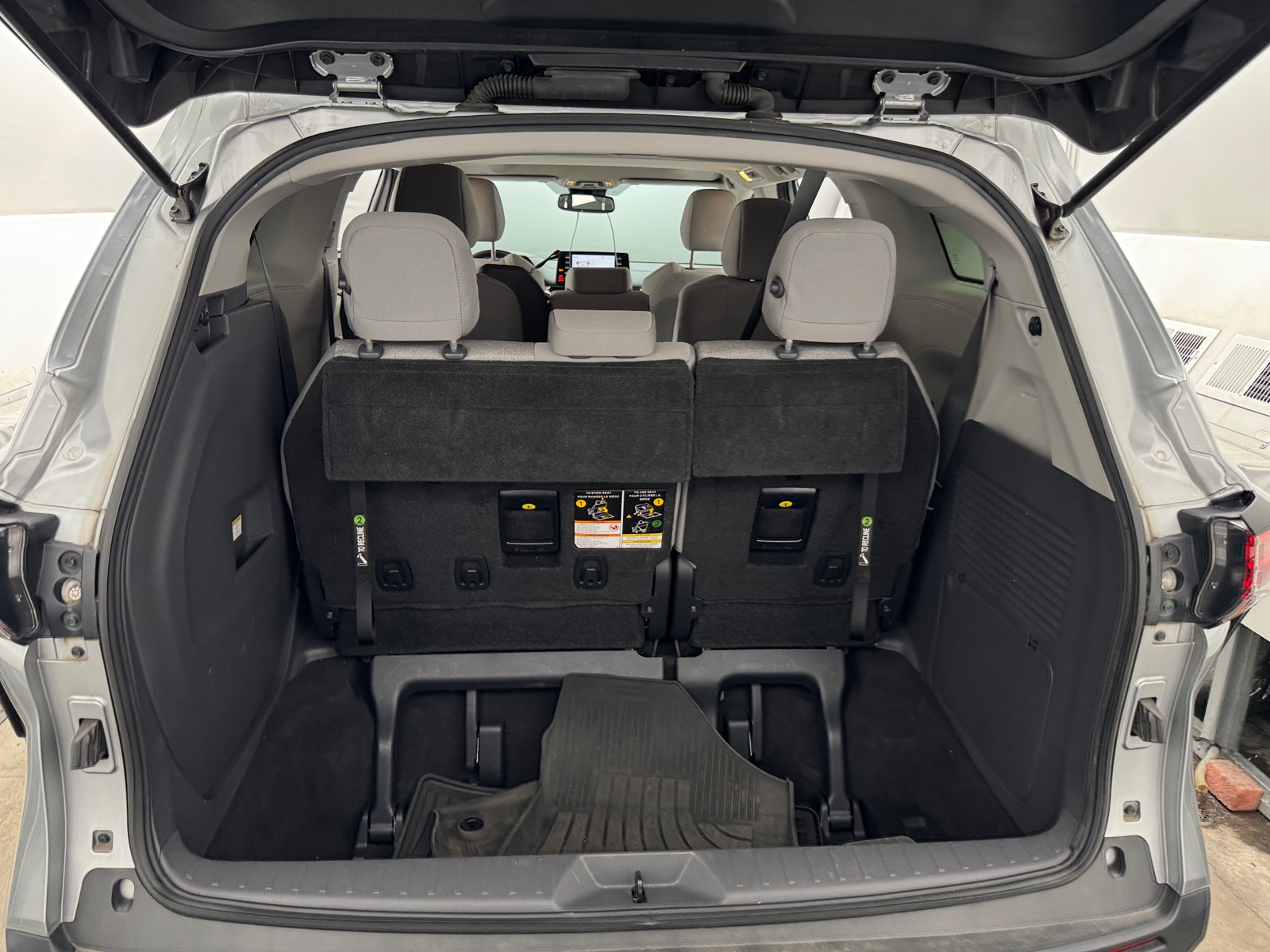 Thumbnail: 2022 Toyota Sienna - 7