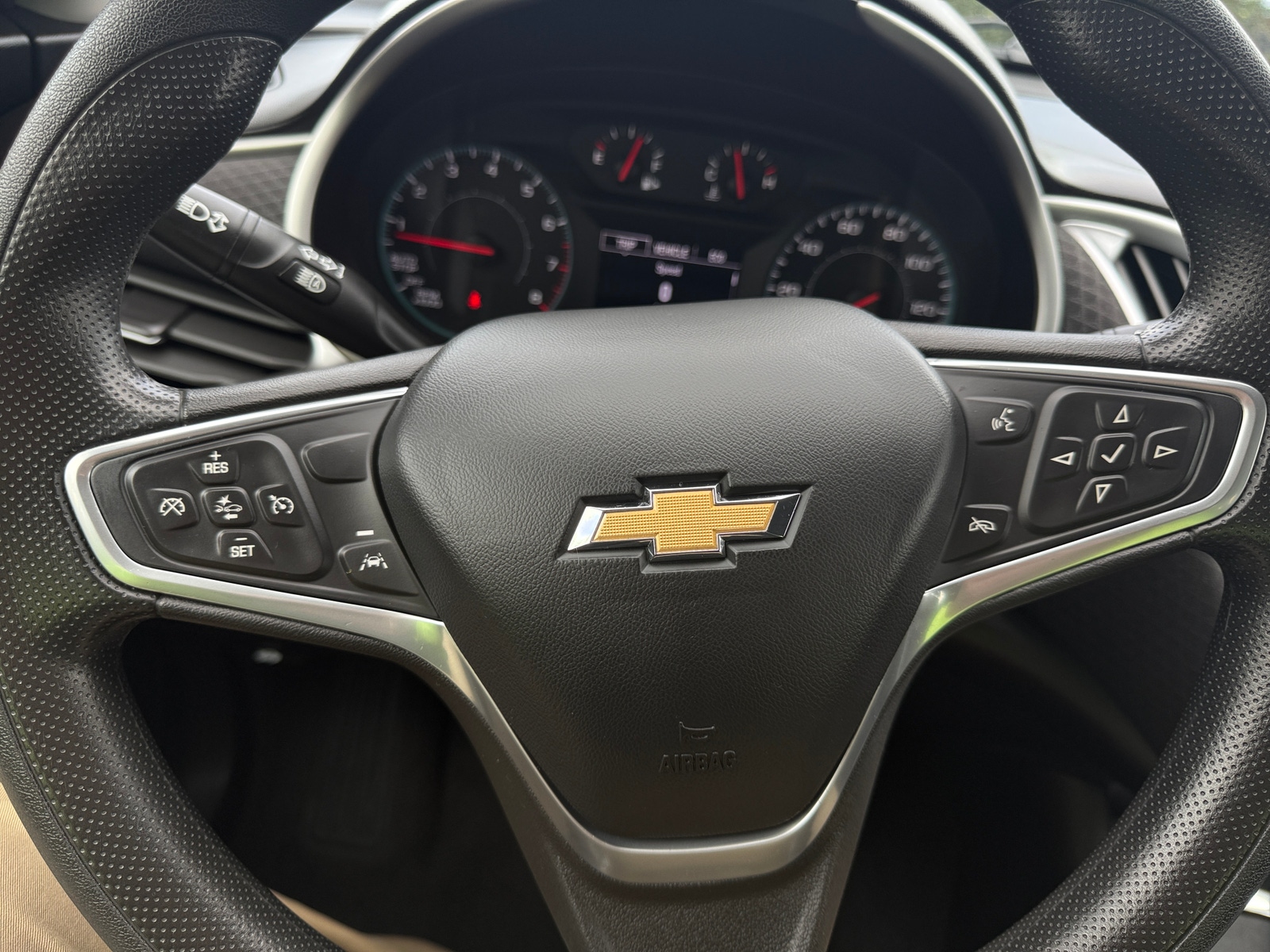 Thumbnail: 2023 Chevrolet Malibu - 5