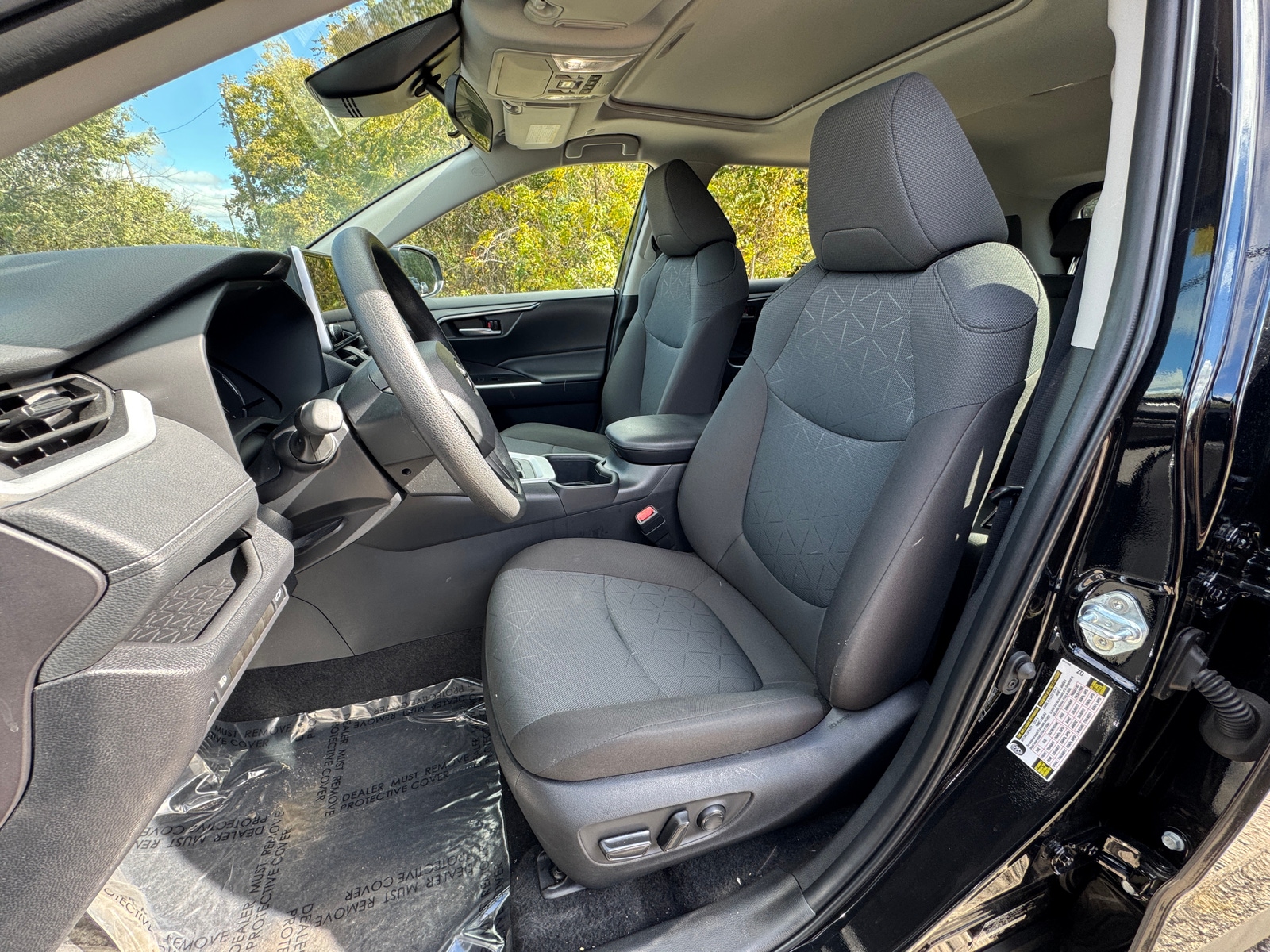 Thumbnail: 2025 Toyota RAV4 - 2