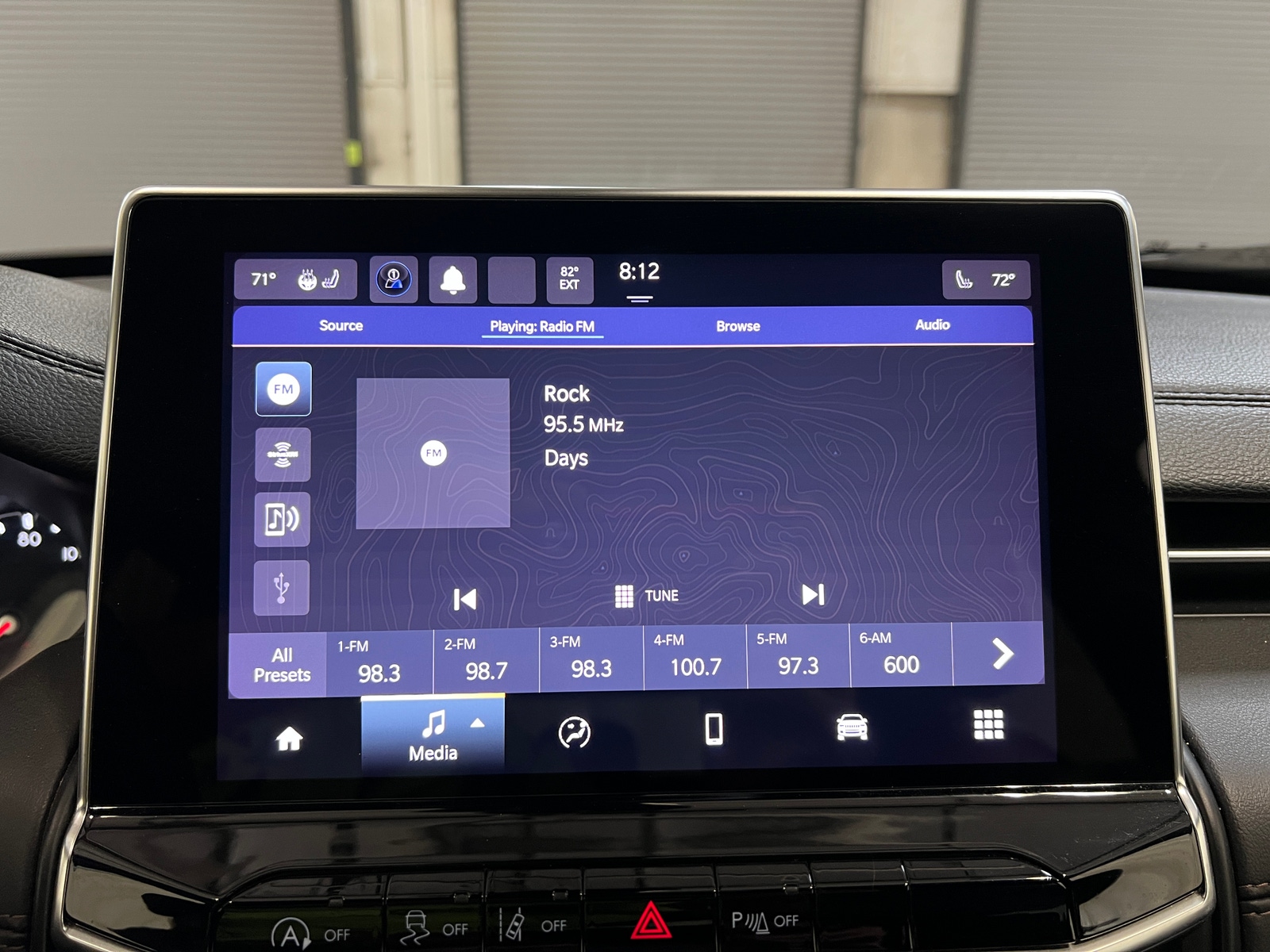 Thumbnail: 2023 Jeep Compass - 3