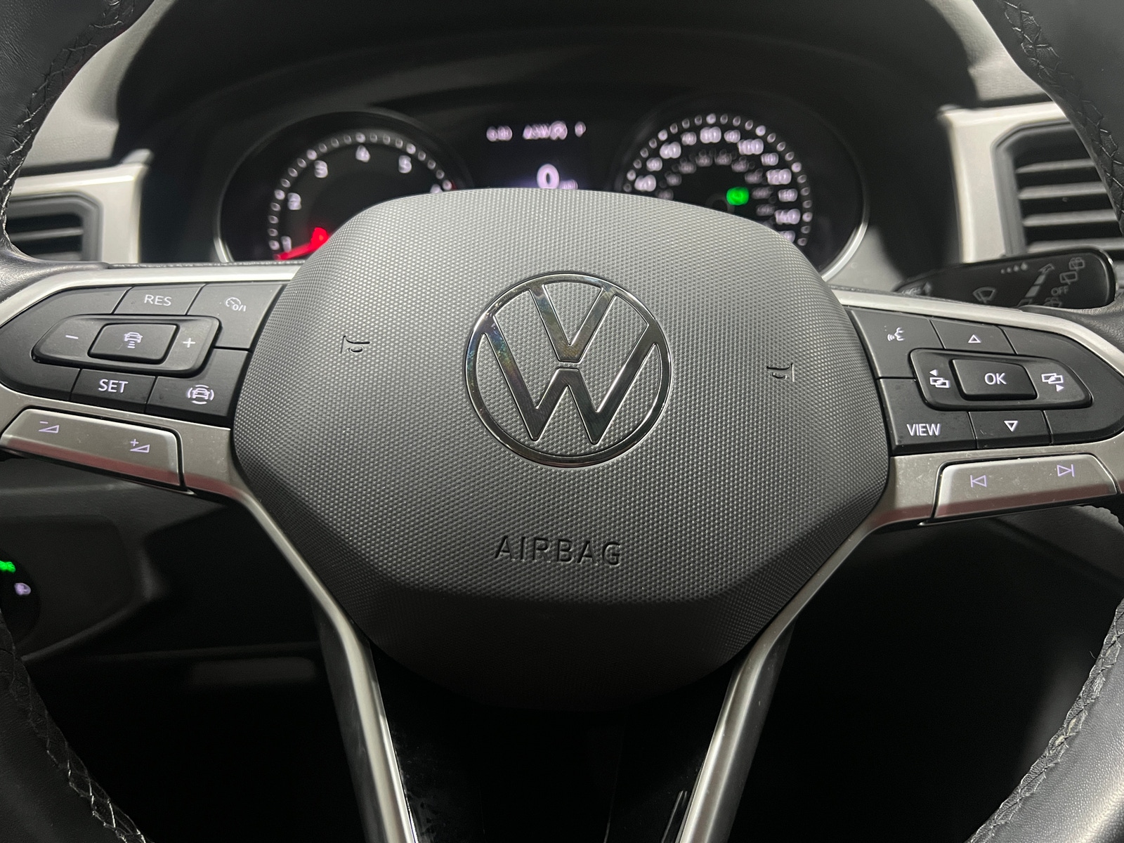 Thumbnail: 2021 Volkswagen Atlas - 4