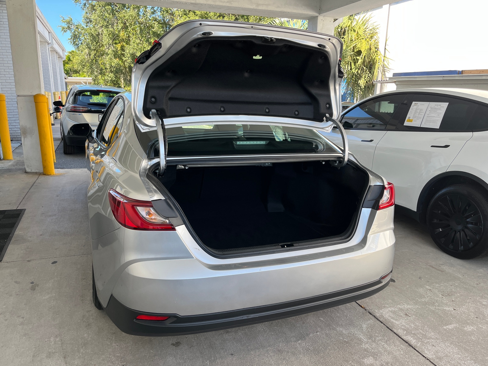 Thumbnail: 2025 Toyota Camry - 6