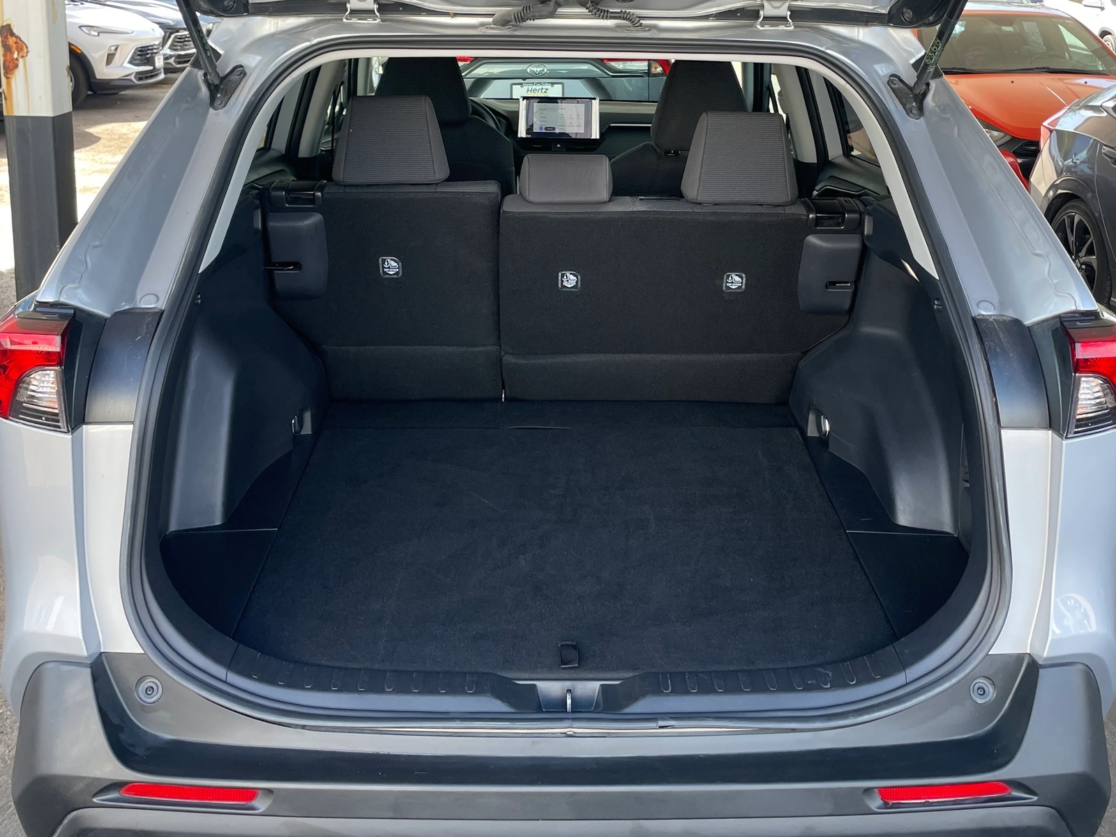 Thumbnail: 2025 Toyota RAV4 - 6