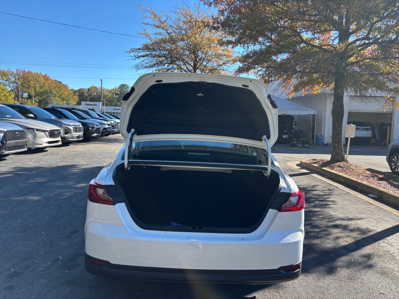 Thumbnail: 2025 Toyota Camry - 6