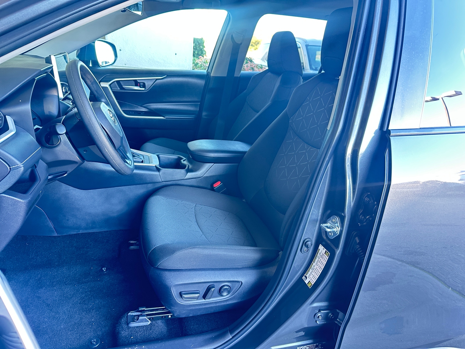 Thumbnail: 2025 Toyota RAV4 - 2