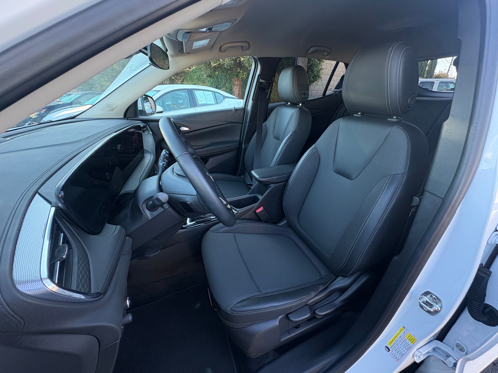 Thumbnail: 2025 Buick Encore GX - 2