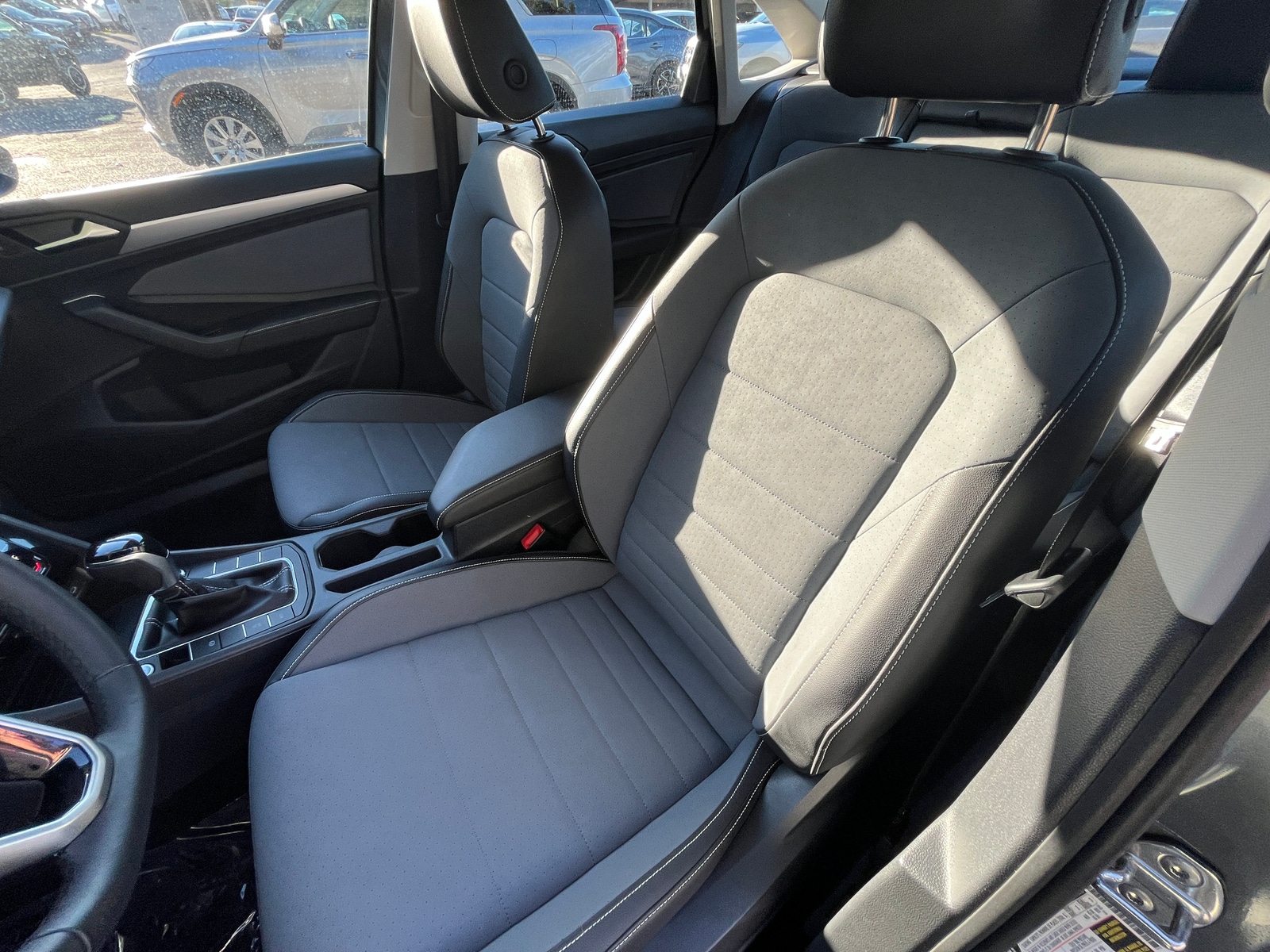 Thumbnail: 2025 Volkswagen Jetta - 2