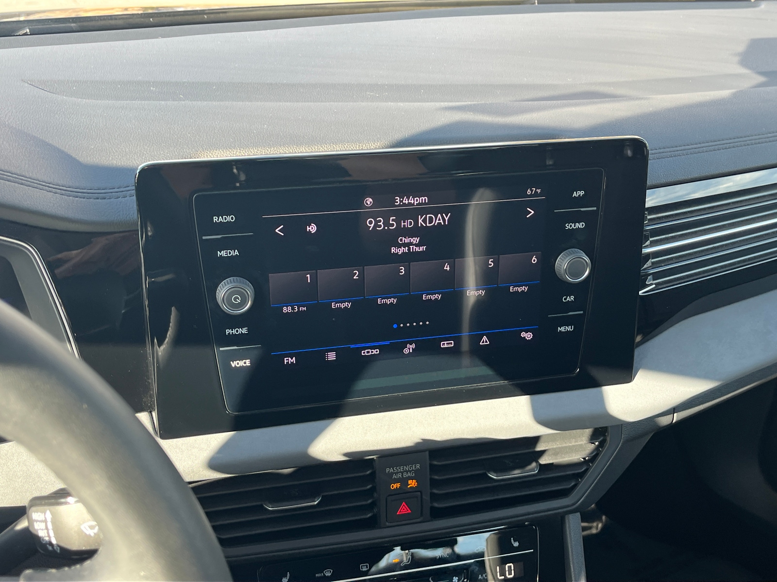 Thumbnail: 2025 Volkswagen Jetta - 3