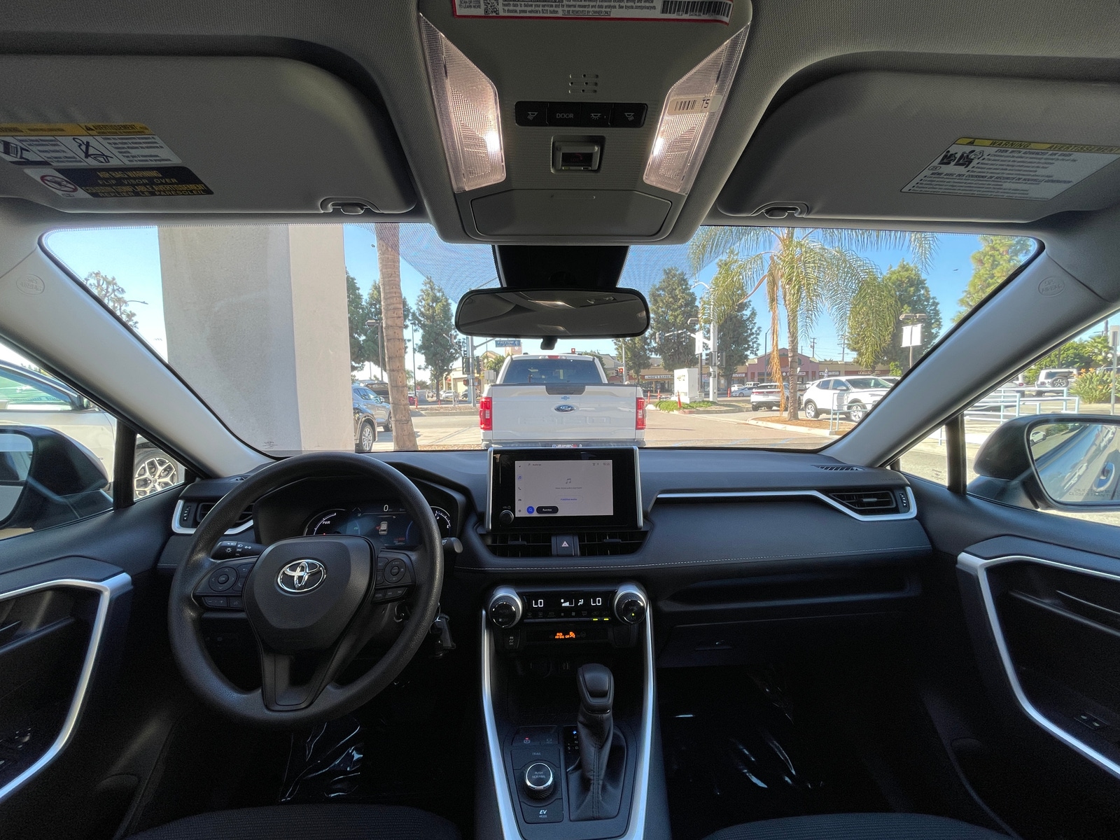 Thumbnail: 2025 Toyota RAV4 - 3