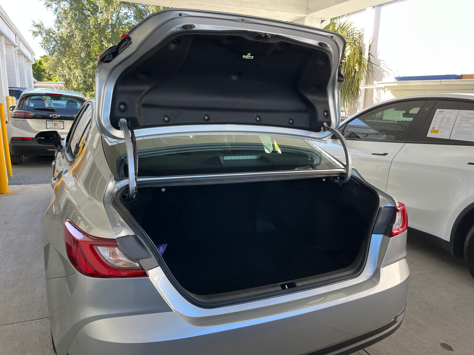 Thumbnail: 2025 Toyota Camry - 6