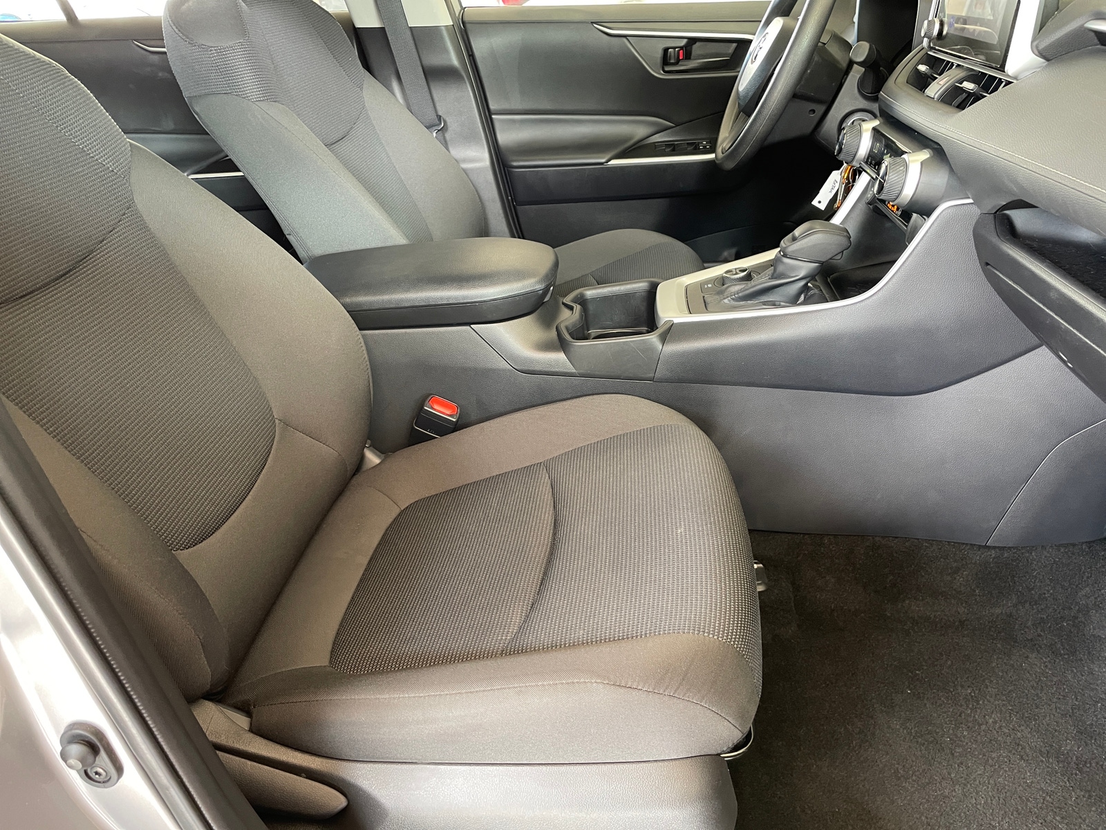 Thumbnail: 2025 Toyota RAV4 - 2