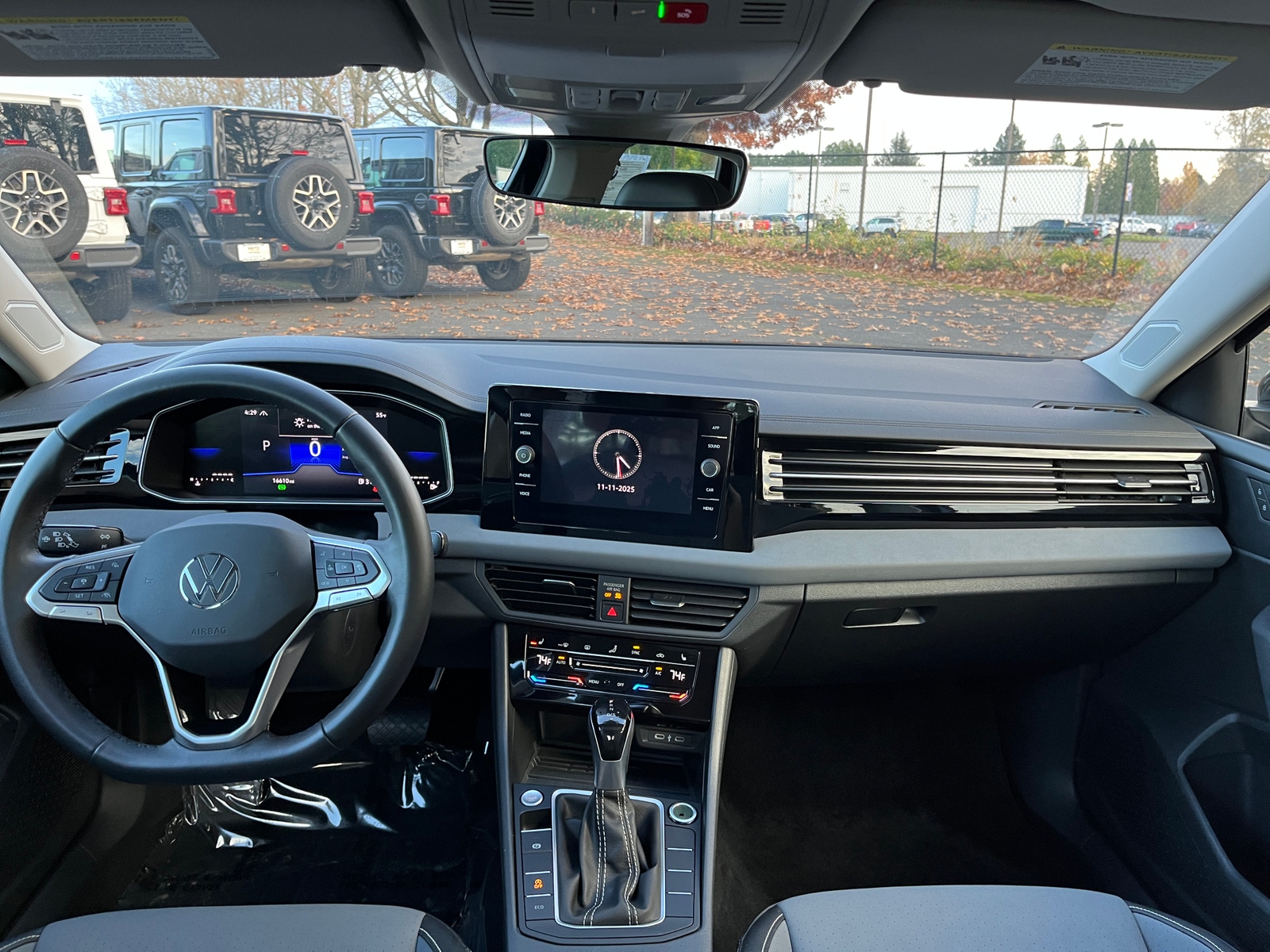 Thumbnail: 2025 Volkswagen Jetta - 3