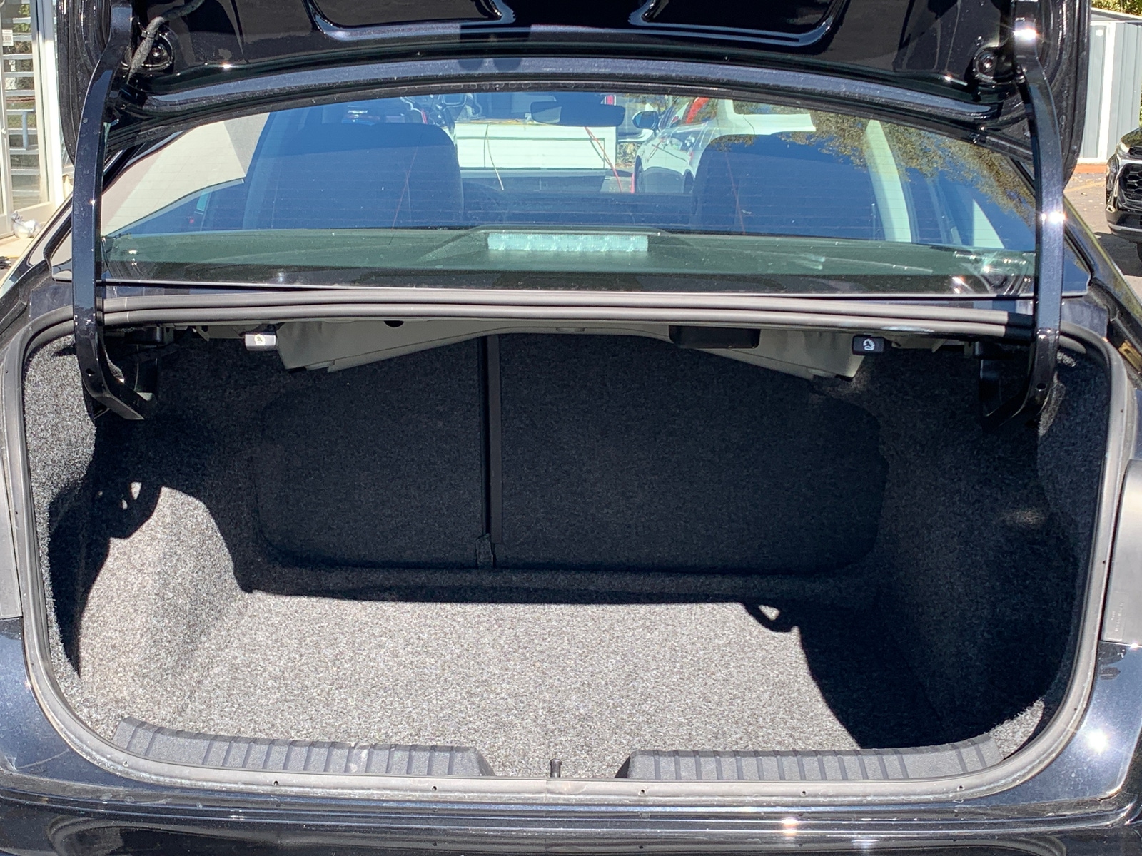 Thumbnail: 2025 Volkswagen Jetta - 5