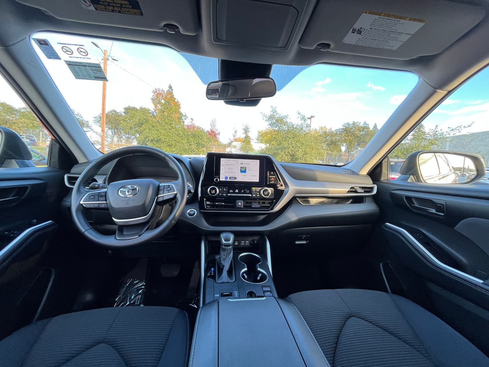 Thumbnail: 2025 Toyota Highlander - 3