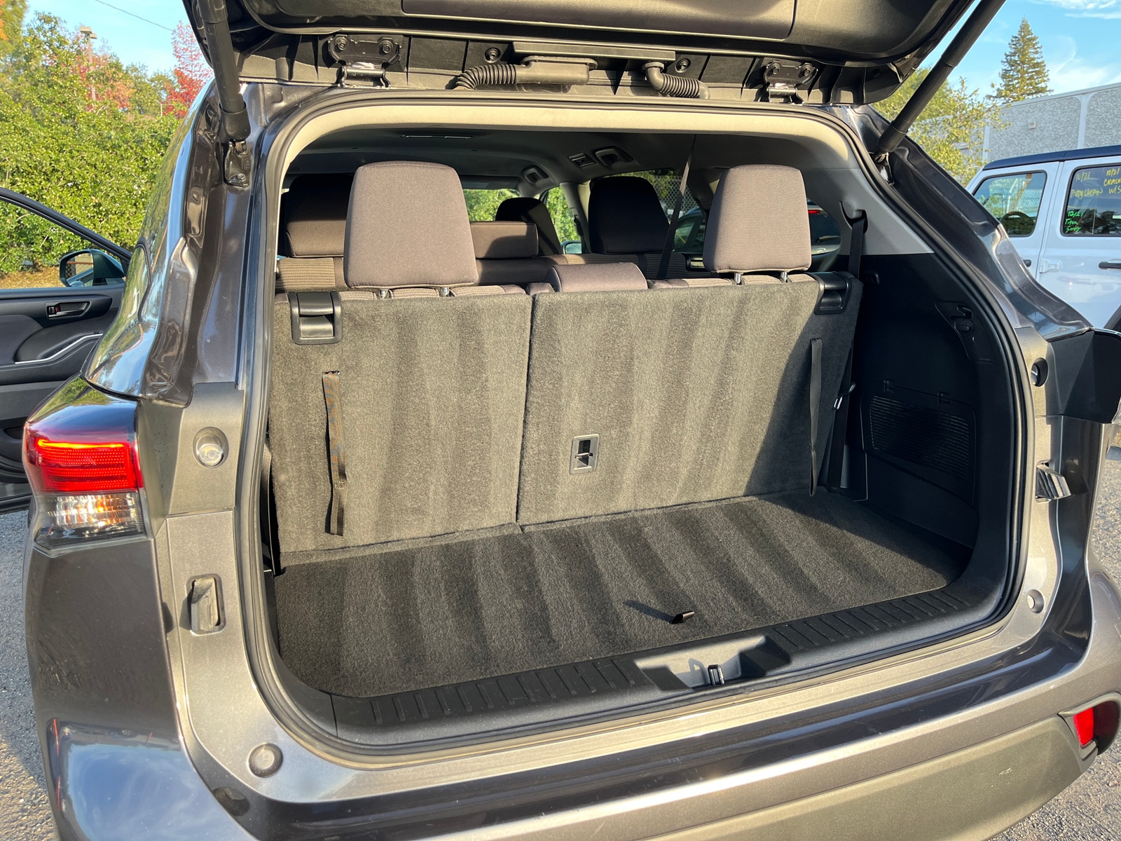 Thumbnail: 2025 Toyota Highlander - 6