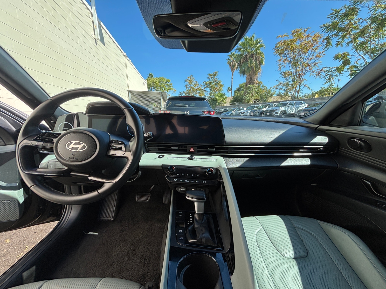 Thumbnail: 2025 Hyundai Elantra - 3