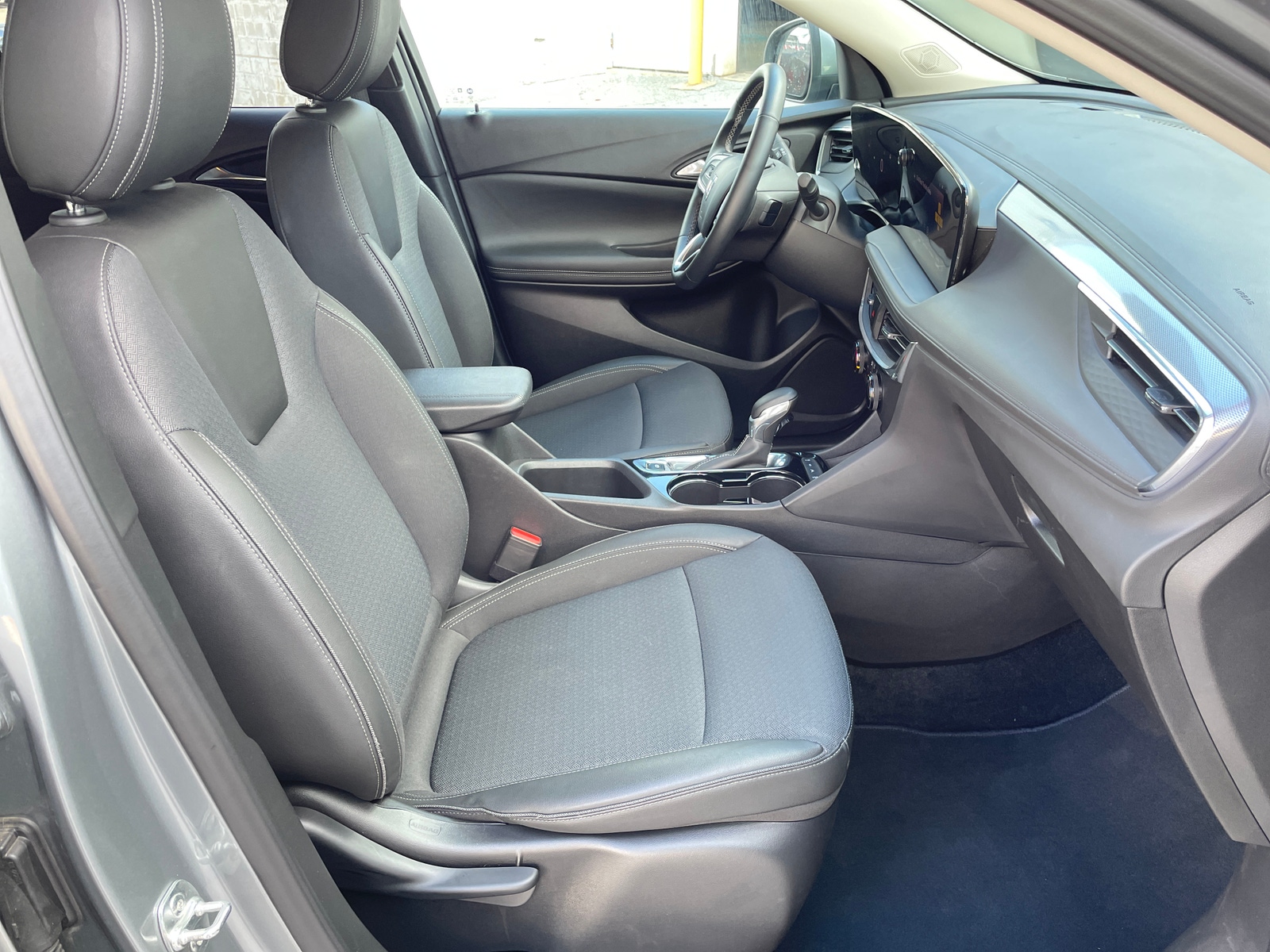 Thumbnail: 2025 Buick Encore GX - 2