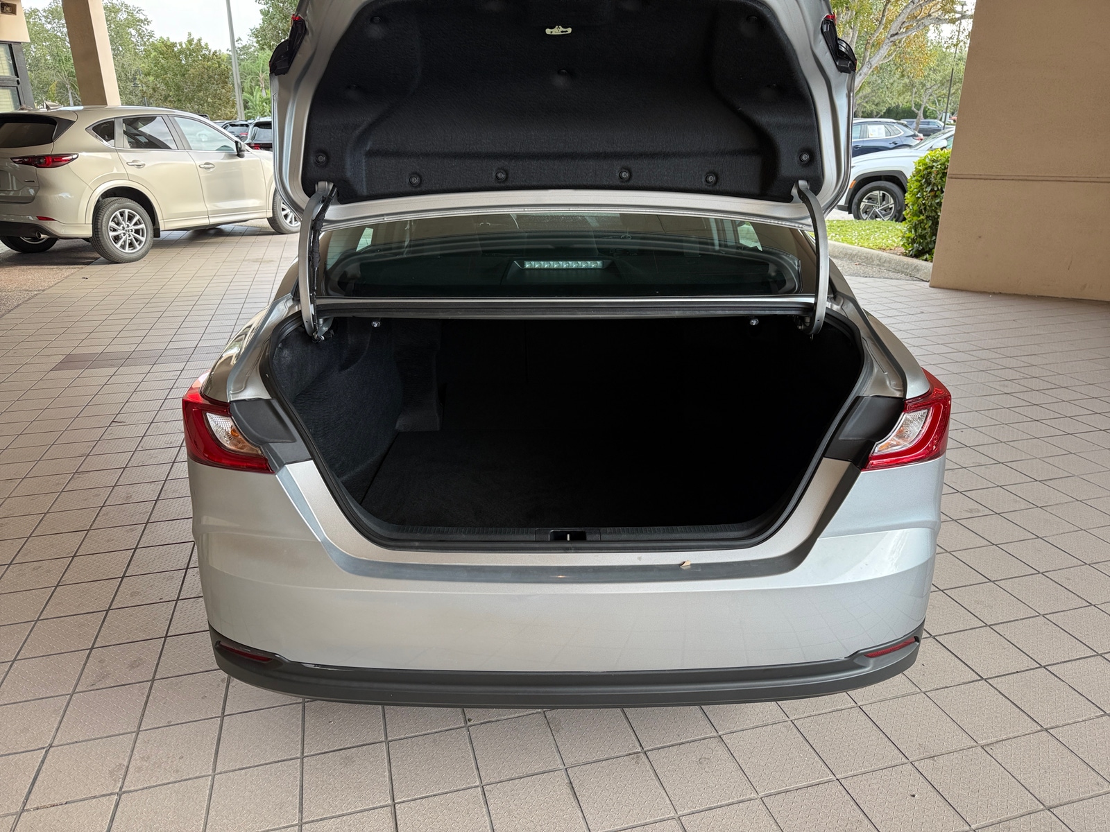 Thumbnail: 2025 Toyota Camry - 6