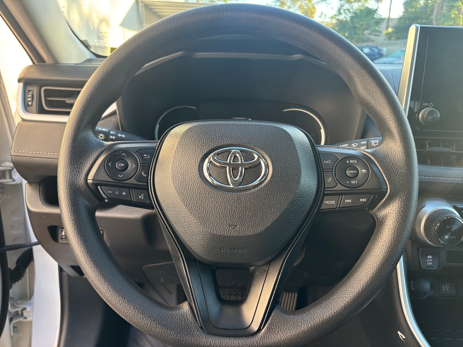 Thumbnail: 2025 Toyota RAV4 - 5