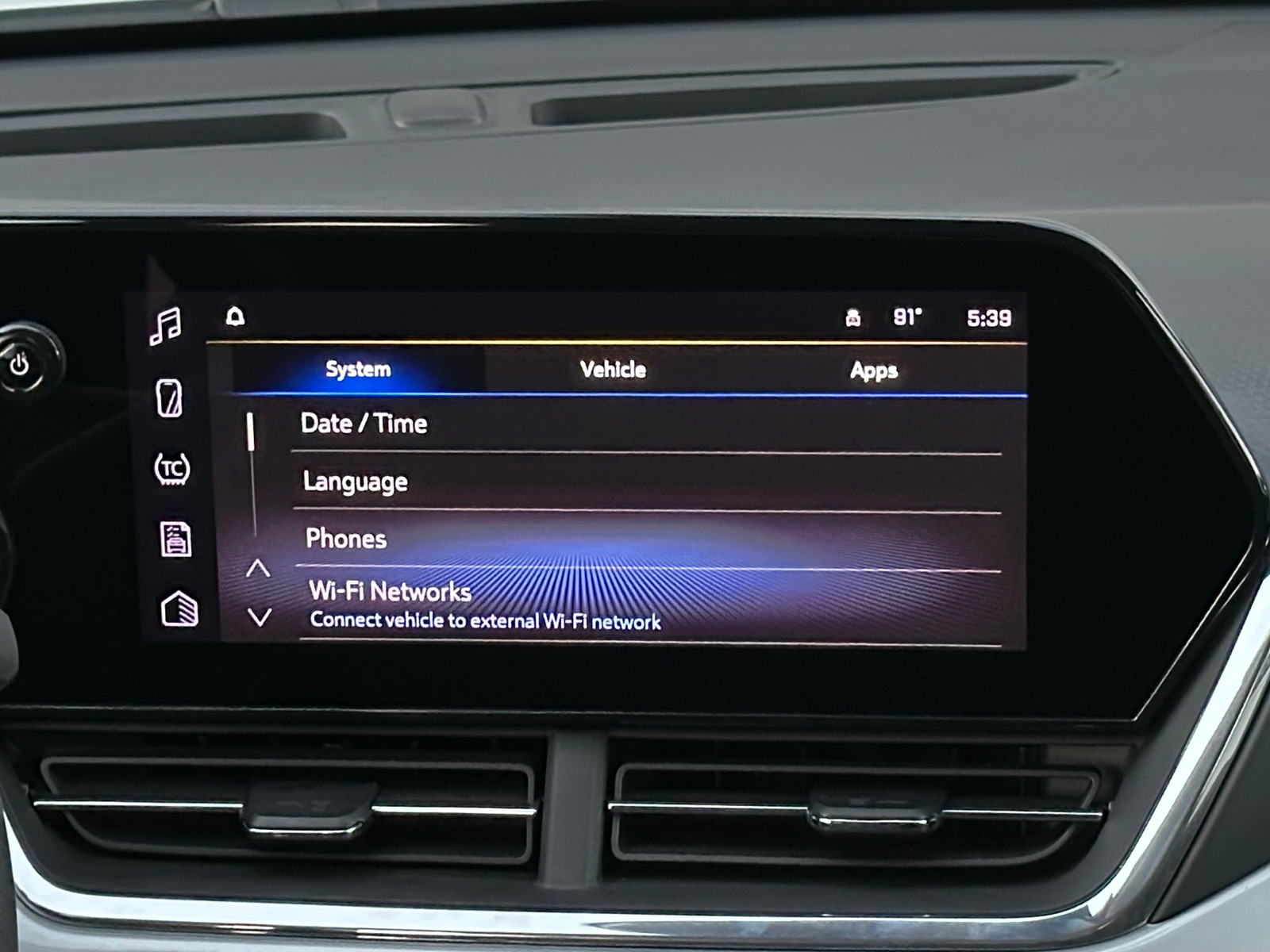 Thumbnail: 2025 Chevrolet Trax - 4