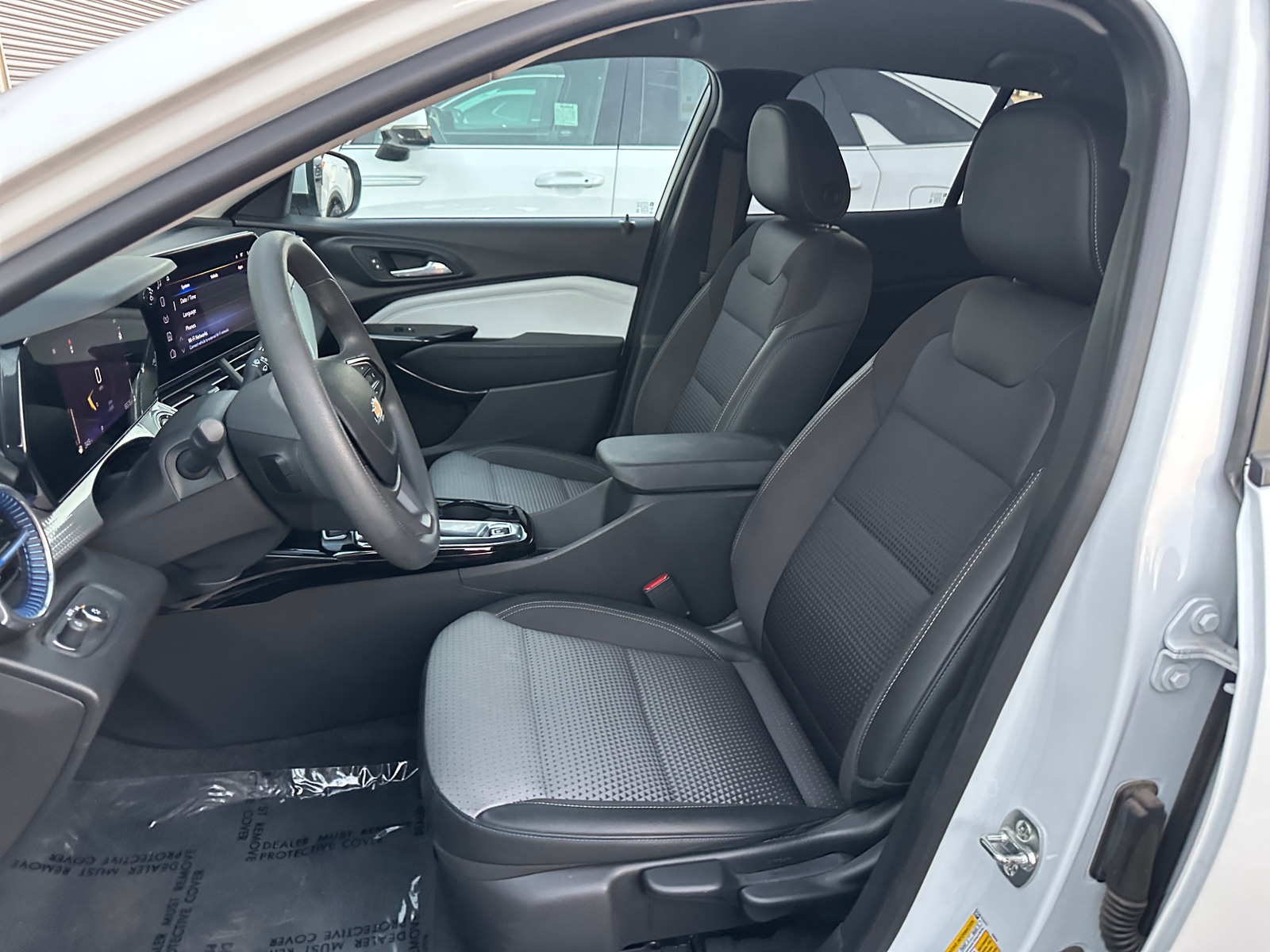 Thumbnail: 2025 Chevrolet Trax - 2