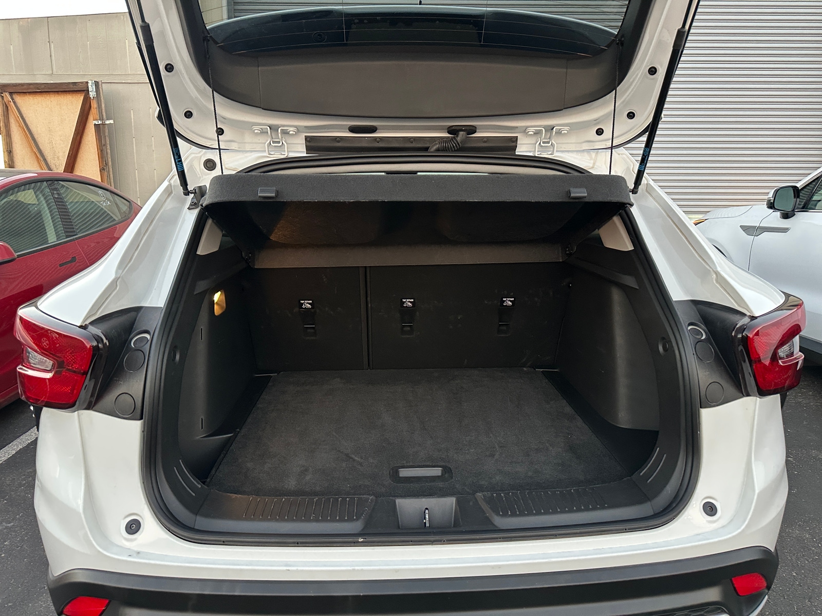 Thumbnail: 2025 Chevrolet Trax - 6