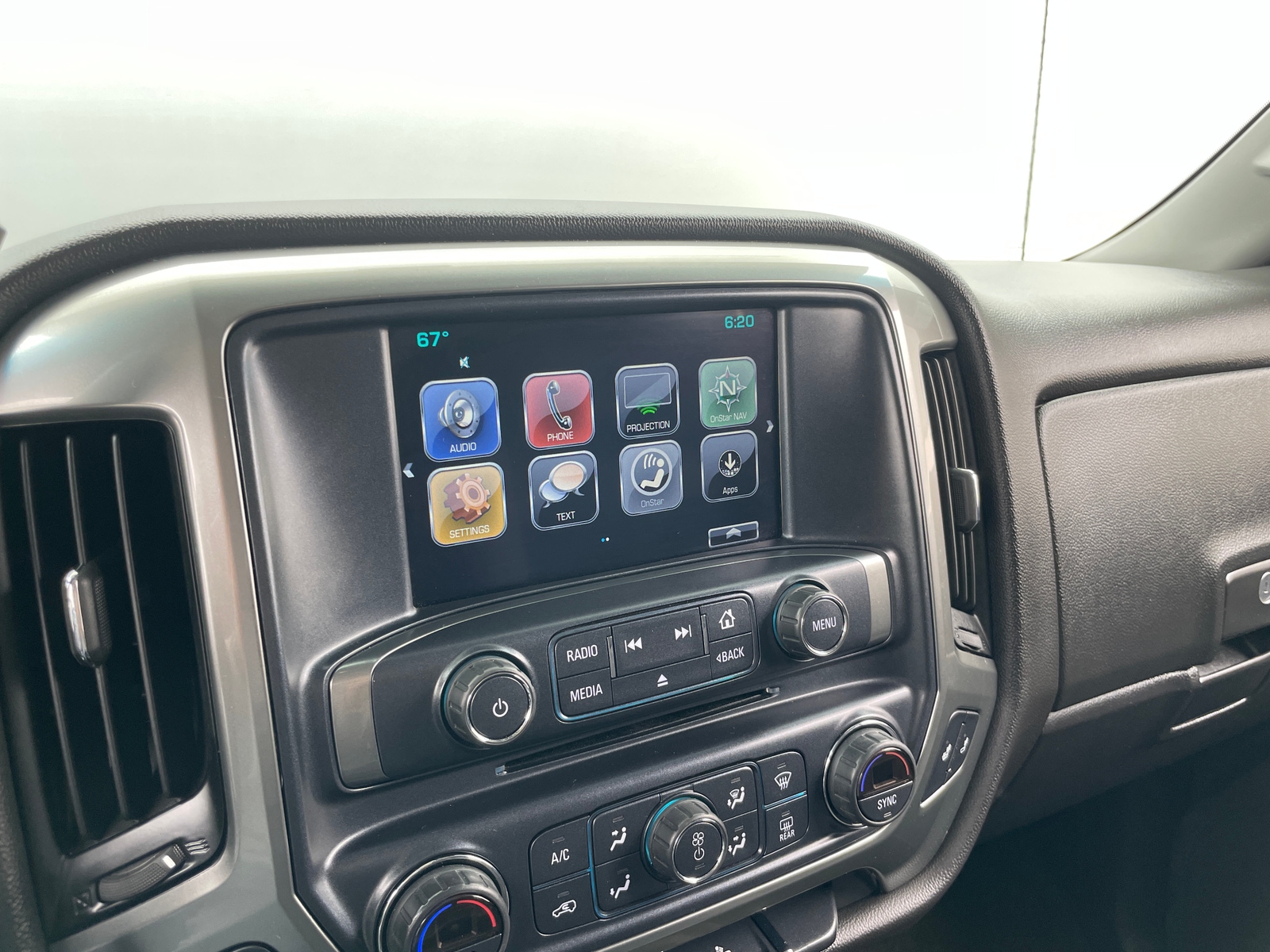 Thumbnail: 2018 Chevrolet Silverado 1500 - 4