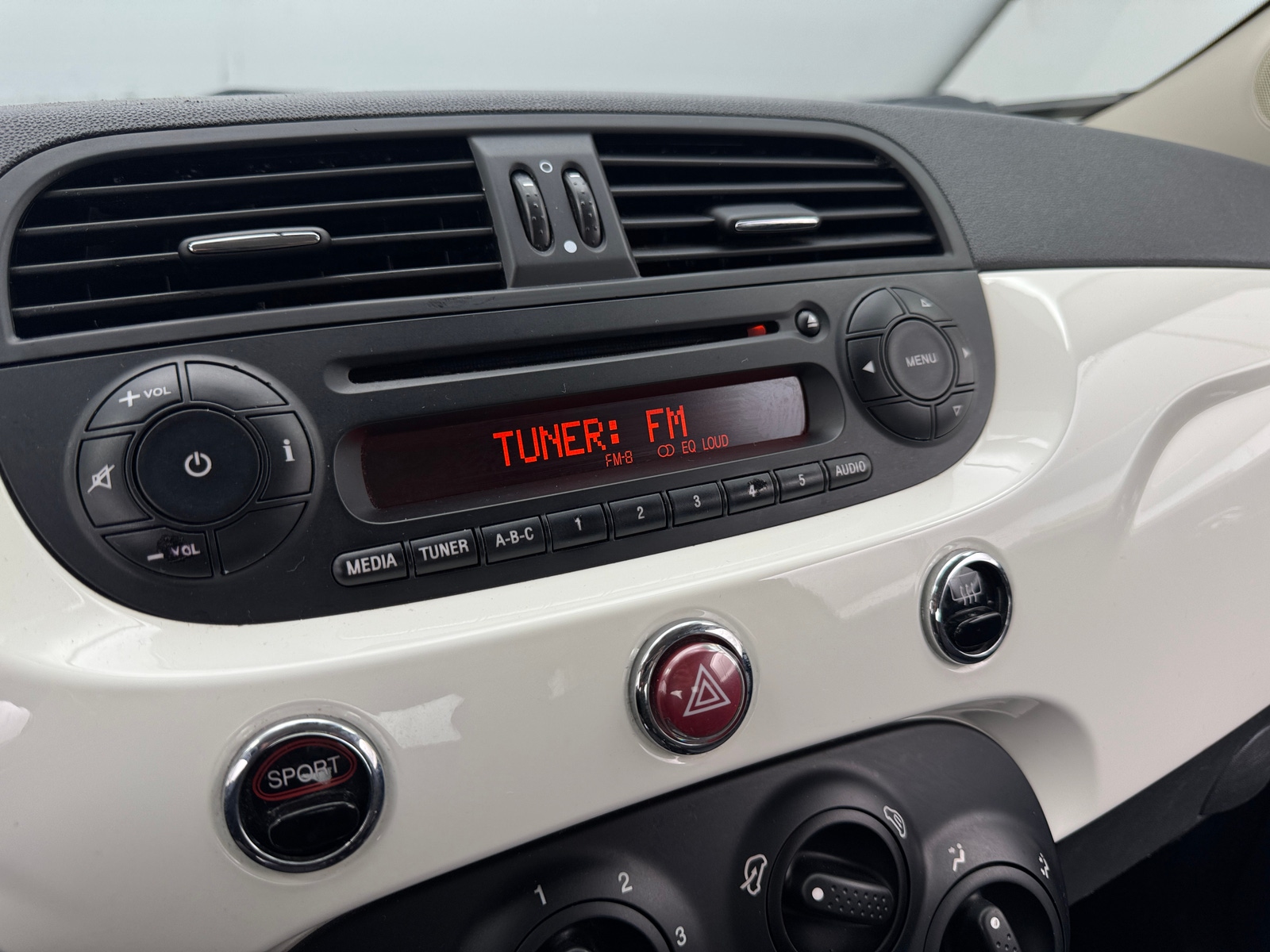Thumbnail: 2015 Fiat 500 - 4