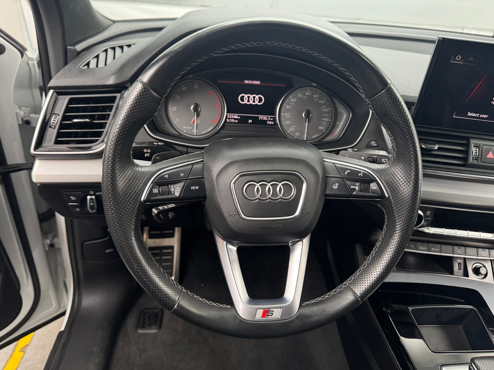 Thumbnail: 2021 Audi SQ5 - 4