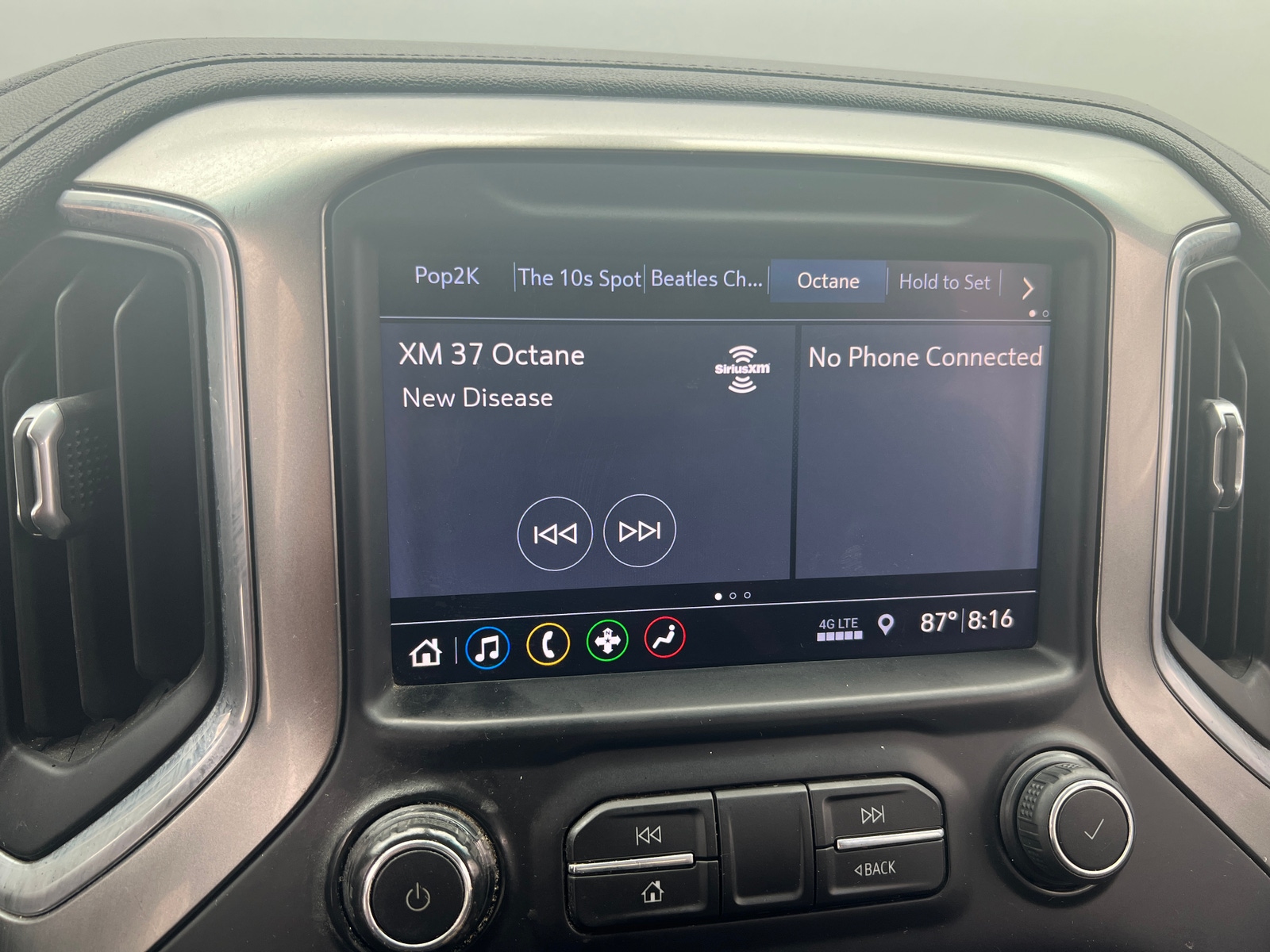 Thumbnail: 2019 Chevrolet Silverado 1500 - 4