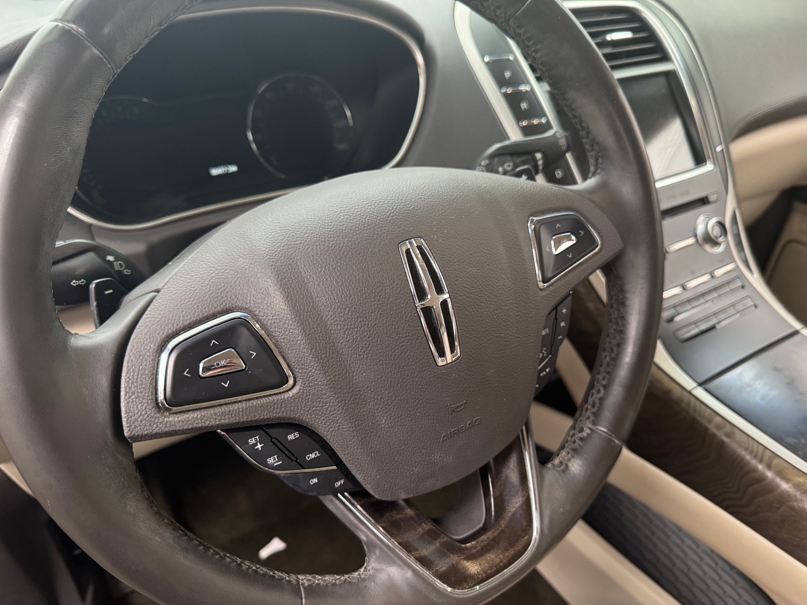 Thumbnail: 2018 Lincoln MKX - 4