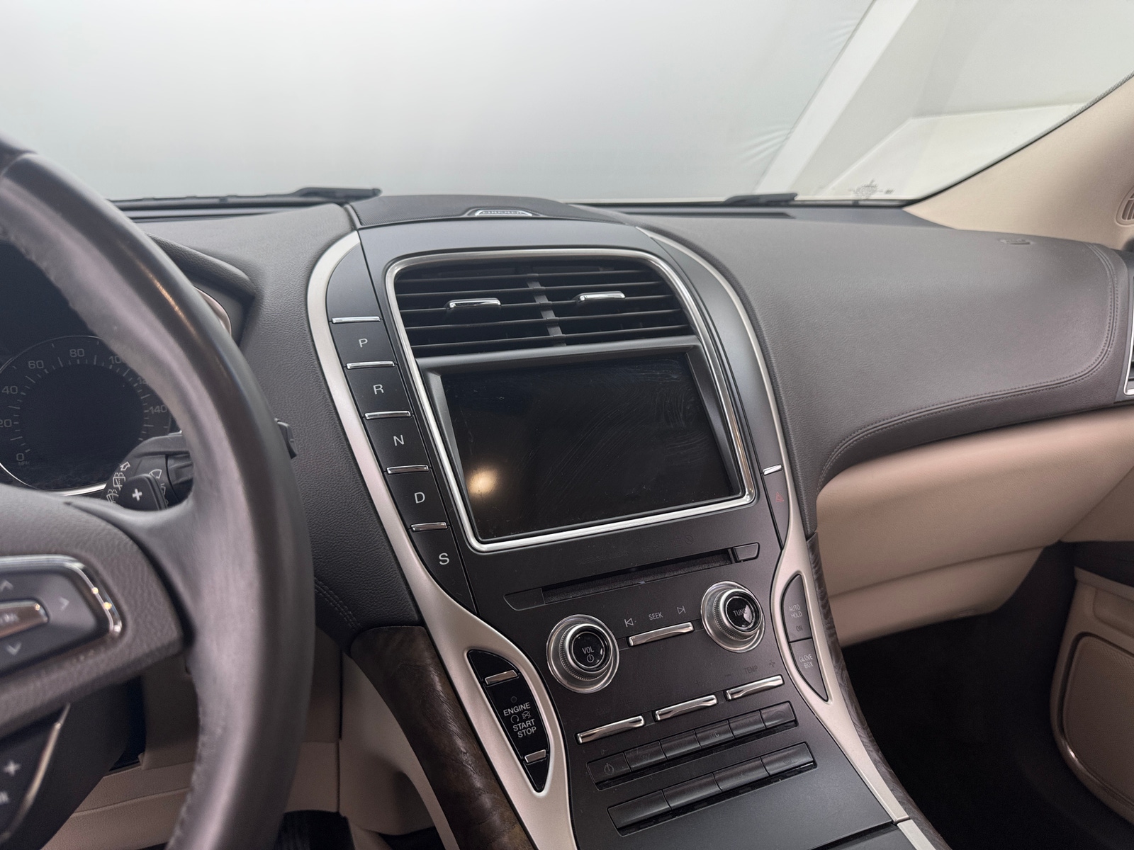 Thumbnail: 2018 Lincoln MKX - 3