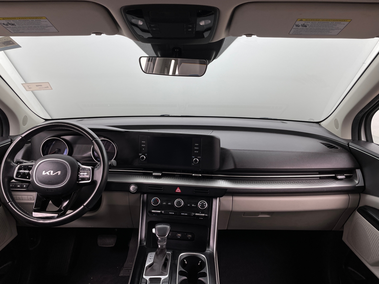 Thumbnail: 2022 Kia Carnival - 3