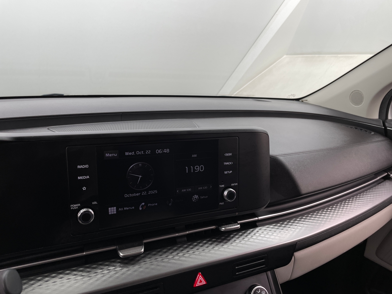 Thumbnail: 2022 Kia Carnival - 4